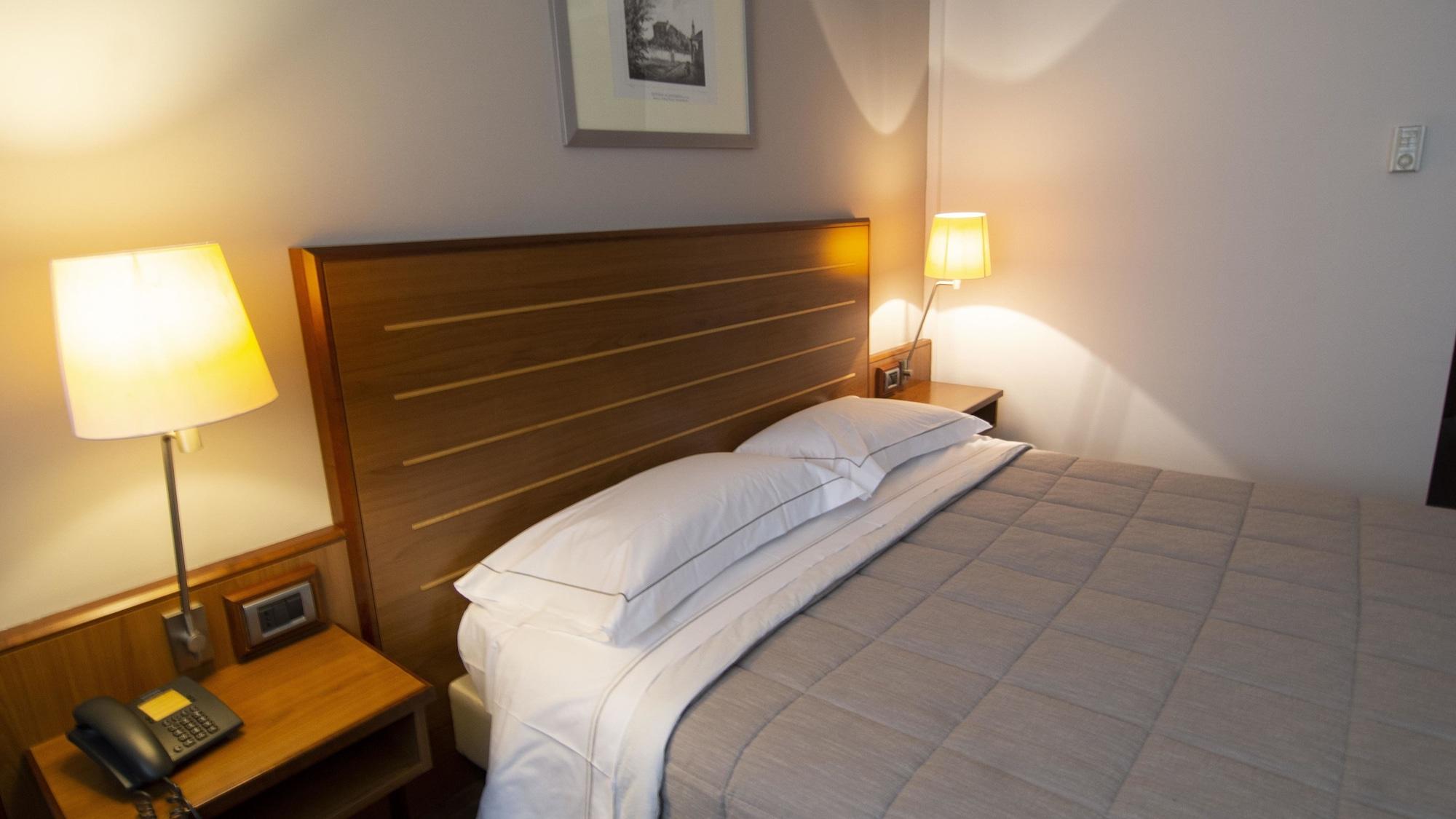 B&B Hotel Cuneo Cristal Ngoại thất bức ảnh