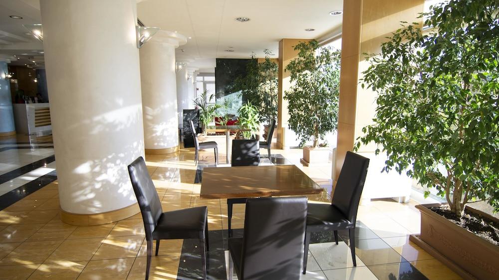 B&B Hotel Cuneo Cristal Ngoại thất bức ảnh