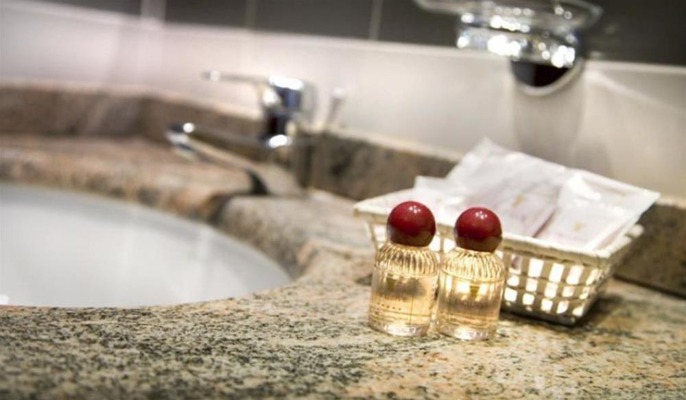 B&B Hotel Cuneo Cristal Ngoại thất bức ảnh