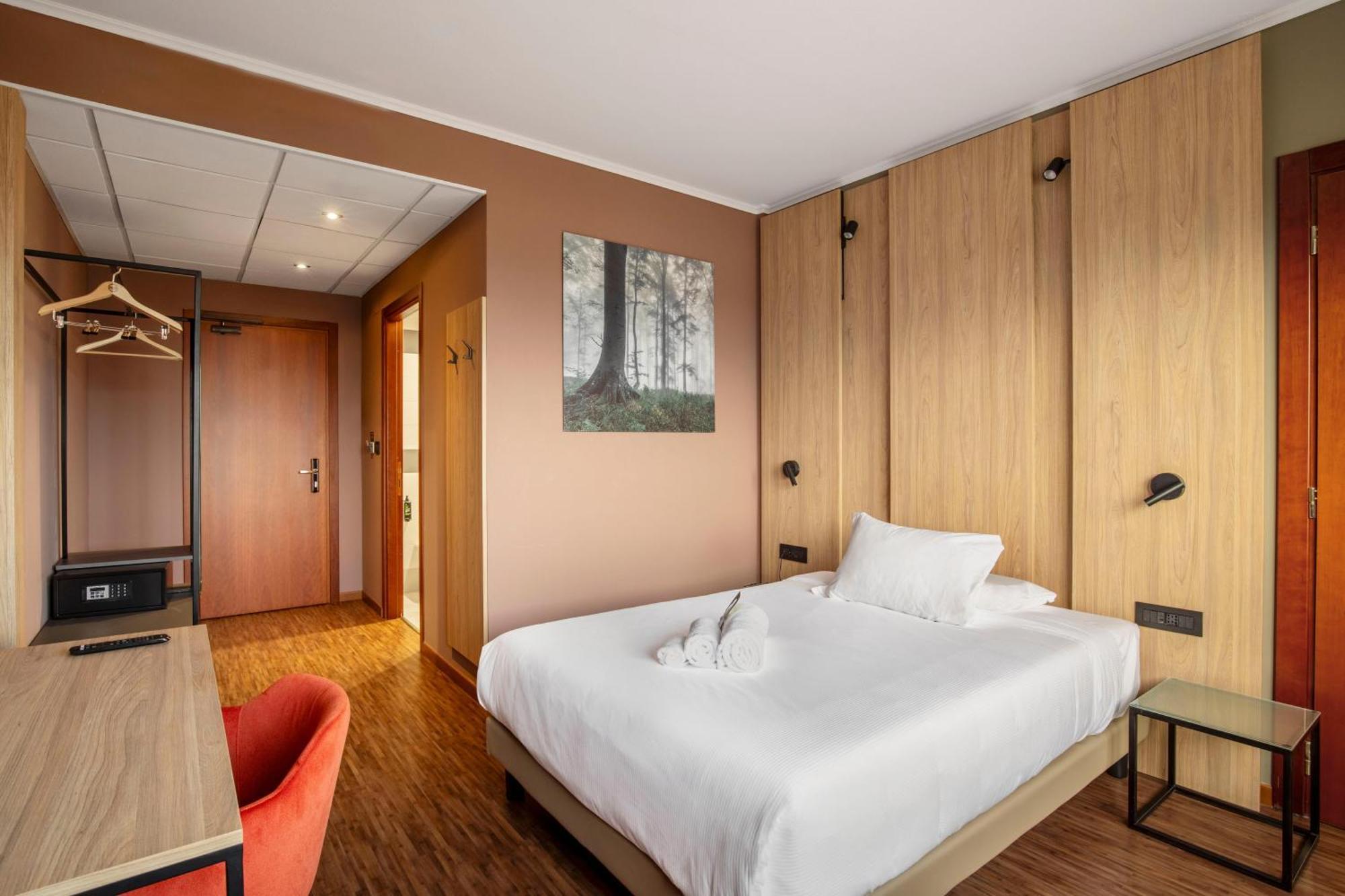 B&B Hotel Cuneo Cristal Ngoại thất bức ảnh