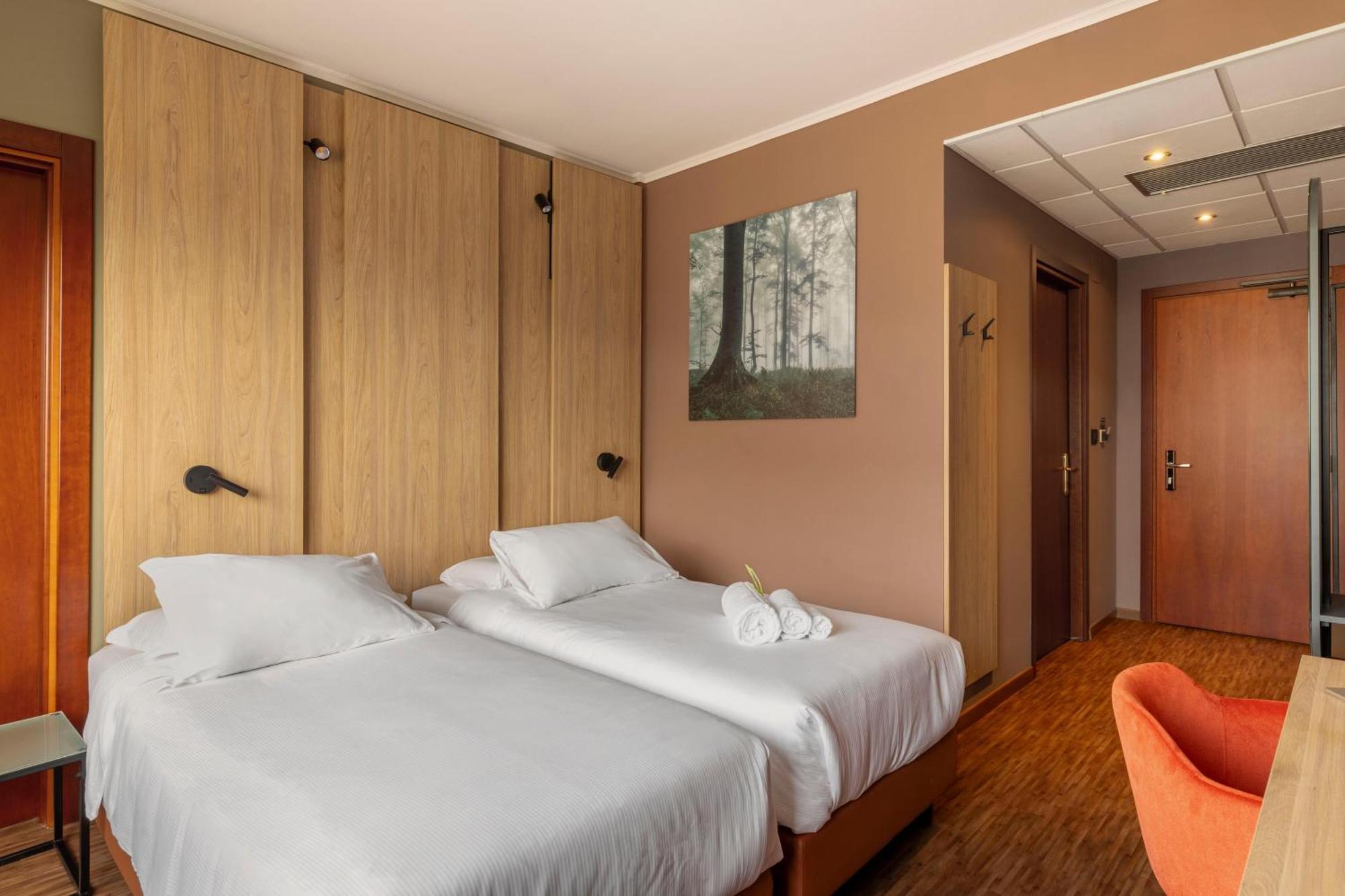 B&B Hotel Cuneo Cristal Ngoại thất bức ảnh