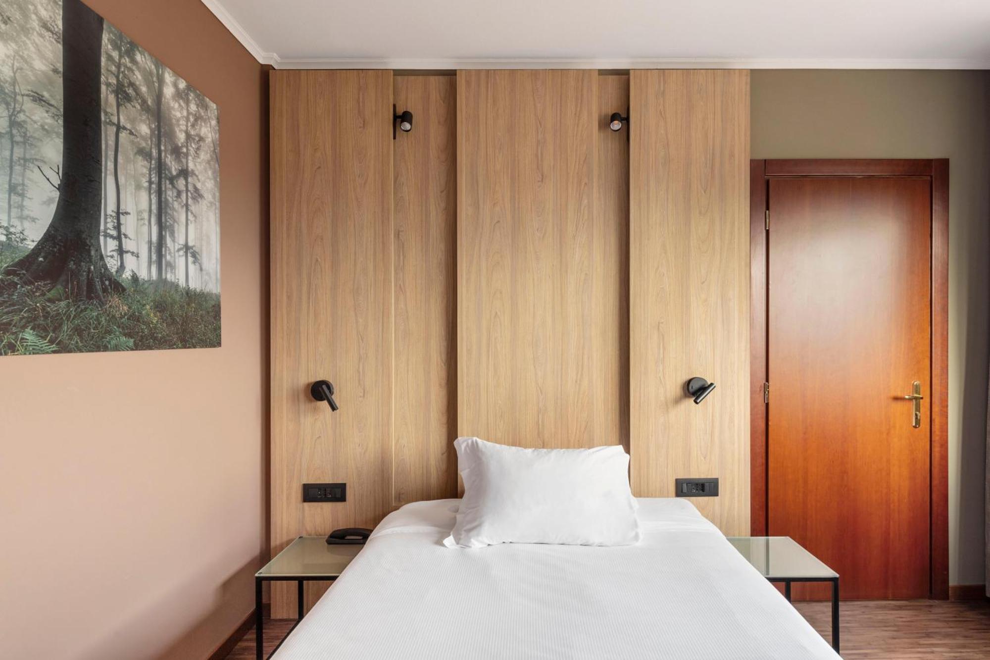 B&B Hotel Cuneo Cristal Ngoại thất bức ảnh